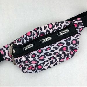 LeSportSac Fanny Pack Retro Vintage Cheetah Leopard Print